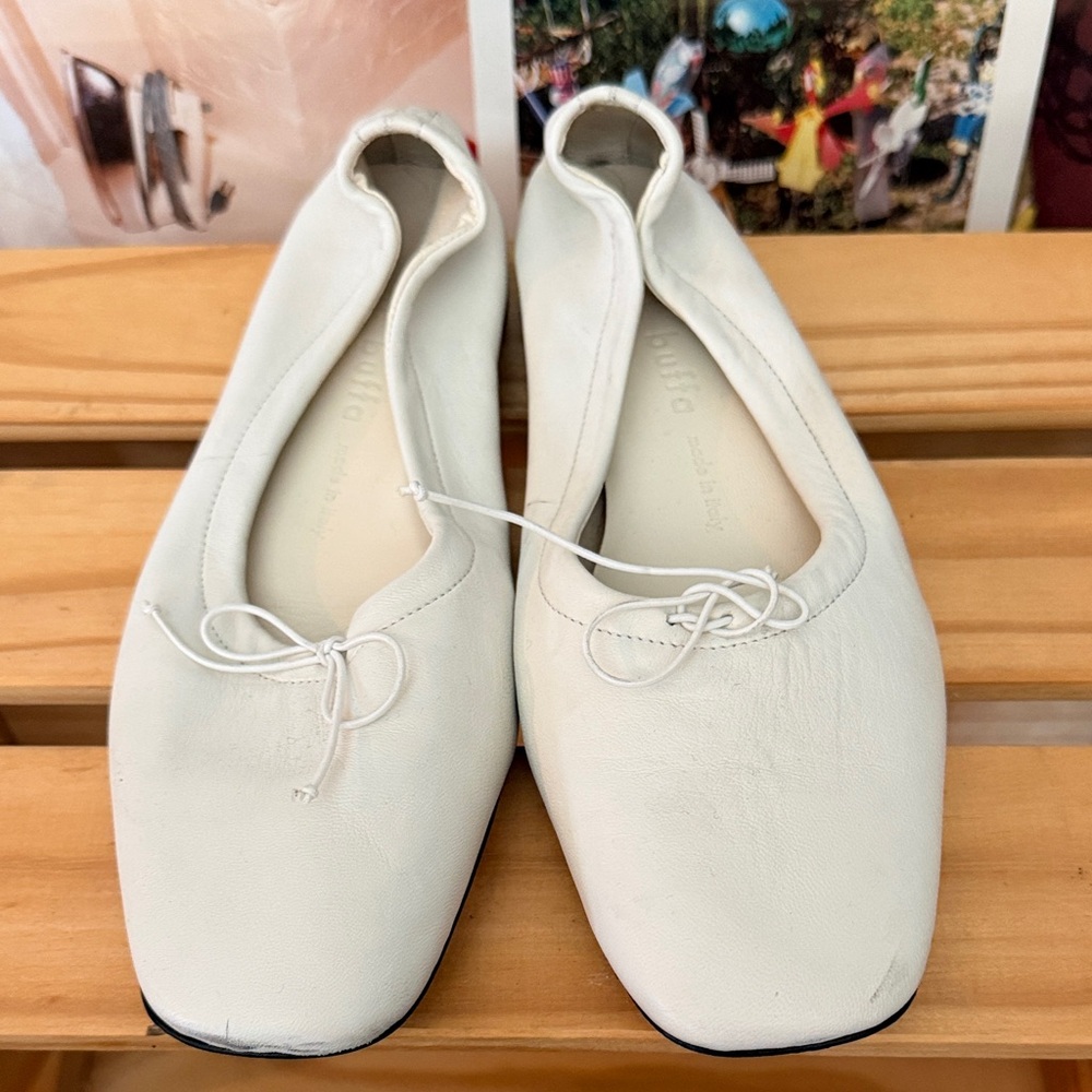 Women's White Leather Square-Toe Ballet Flats with Bow